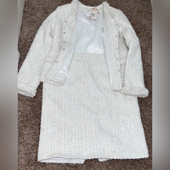 Fashion pioneer - Picture 1 of 8